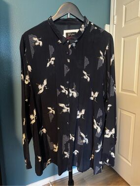 Dark Navy Crane Print Button-Up Shirt with White Crane Motif
